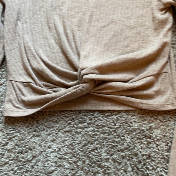 Forever 21 crop top size S - Picture 3 of 4